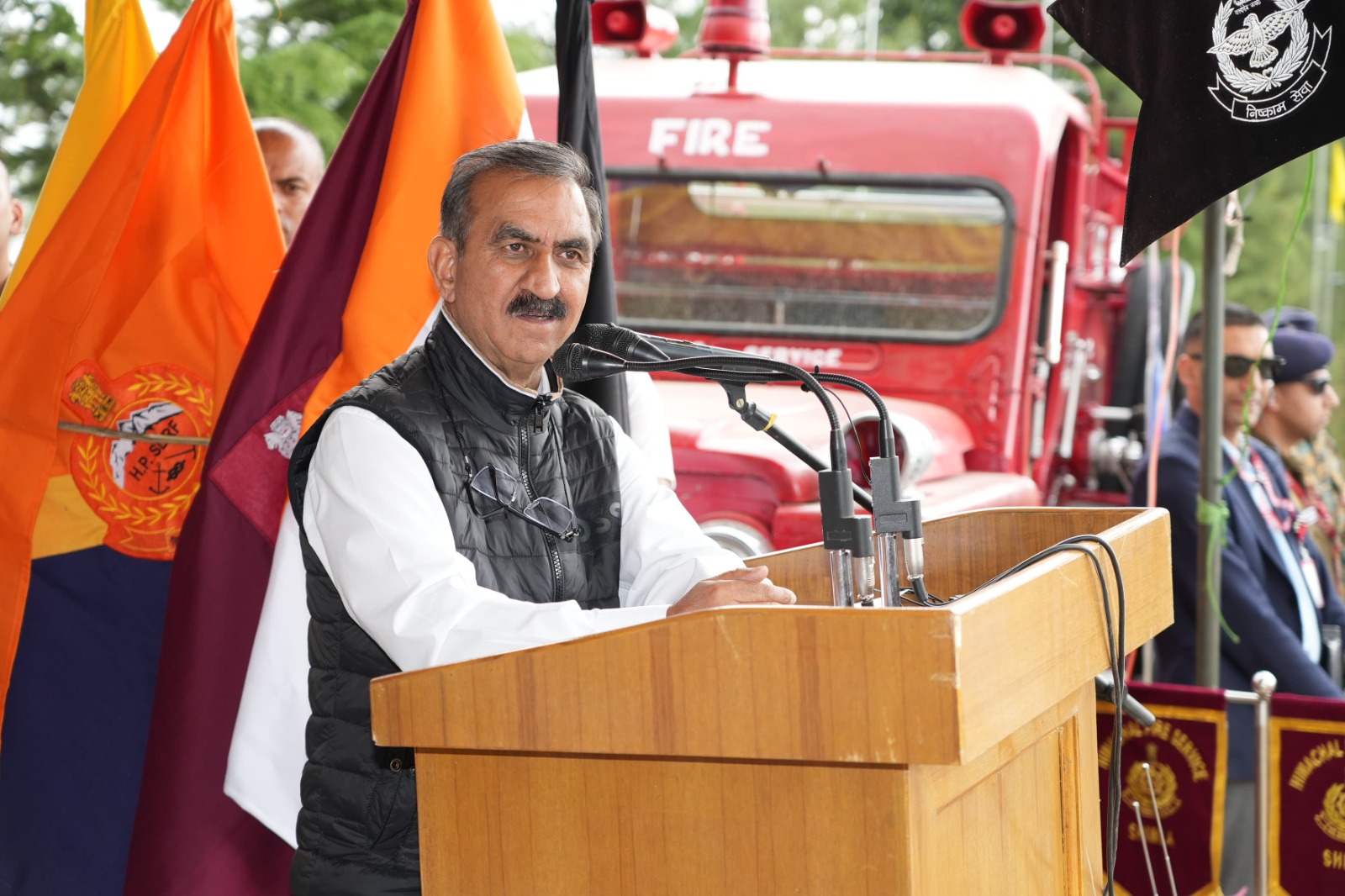 मुख्यमंत्री अग्निशमन विभाग के समारोह में मुख्यमंत्री अग्निशमन विभाग के समारोह में