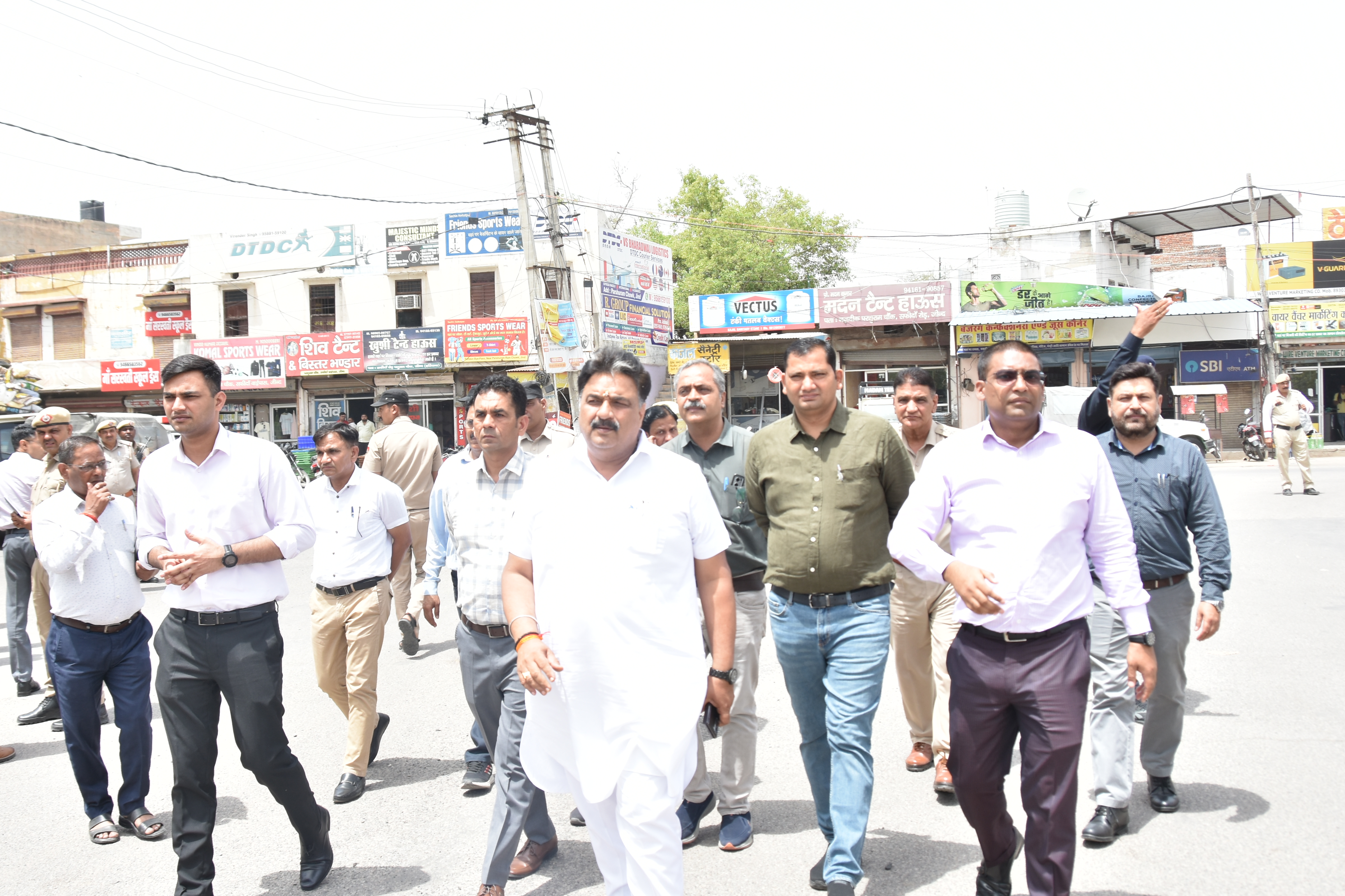 यात्रा को लेकर निरीक्षण करते हुए डिप्टी स्पीकर।