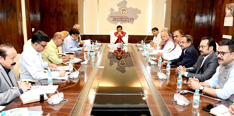 मुख्यमंत्री ने प्रदेश में टेलीकॉम मैन्युफैक्चरिंग जोन की स्थापना एवं क्रियान्वयन के संबंध में बैठक कर निवेशकों से की चर्चा मुख्यमंत्री ने प्रदेश में टेलीकॉम मैन्युफैक्चरिंग जोन की स्थापना एवं क्रियान्वयन के संबंध में बैठक कर निवेशकों से की चर्चा
