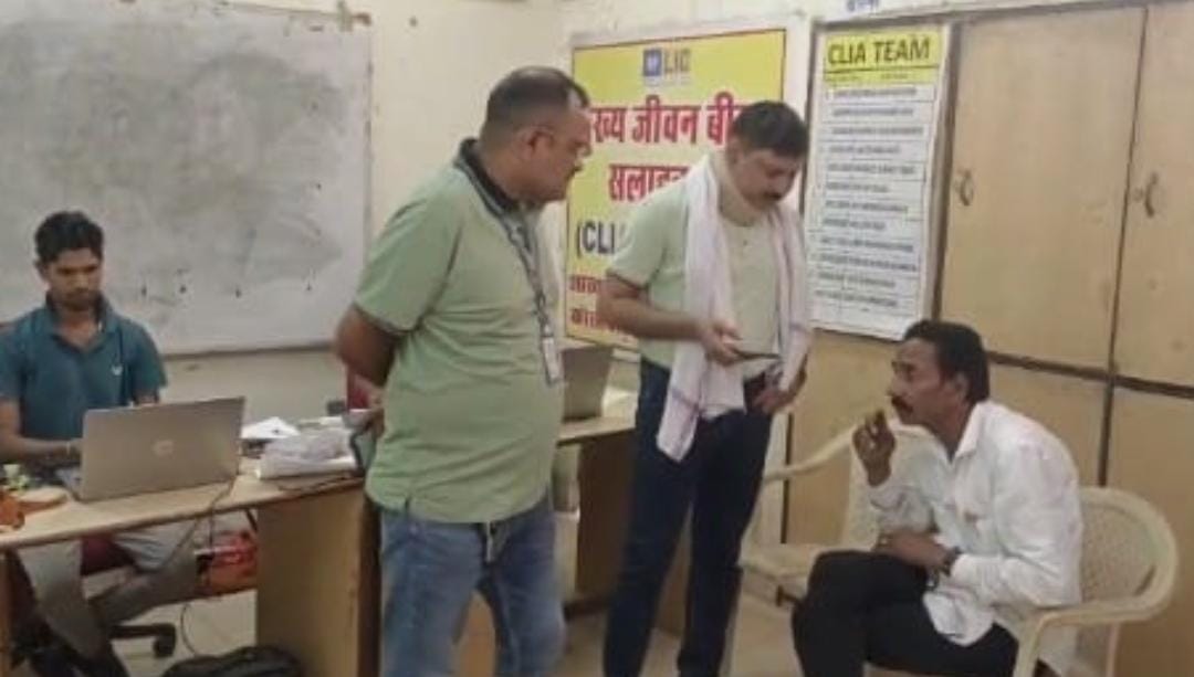 ACB टीम पटवारी को बैठक पूछताछ कर दे ACB टीम पटवारी को बैठक पूछताछ कर दे