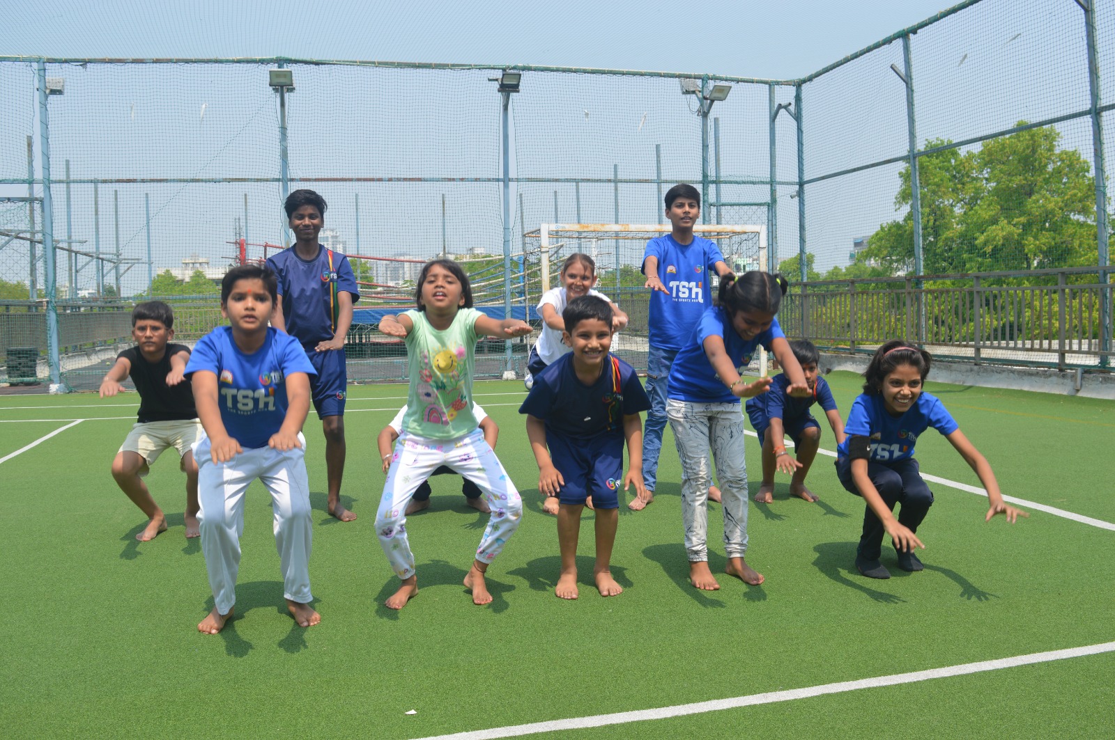 टीएसएच में प्रशिक्षण लेते बच्चे