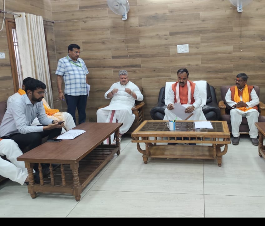 केशव मौर्या केशव मौर्या