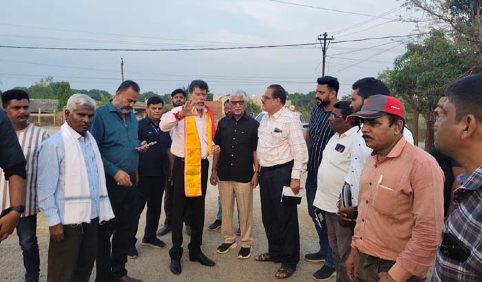 किरण देव ने निर्माण कार्यों का किया निरीक्षण किरण देव ने निर्माण कार्यों का किया निरीक्षण