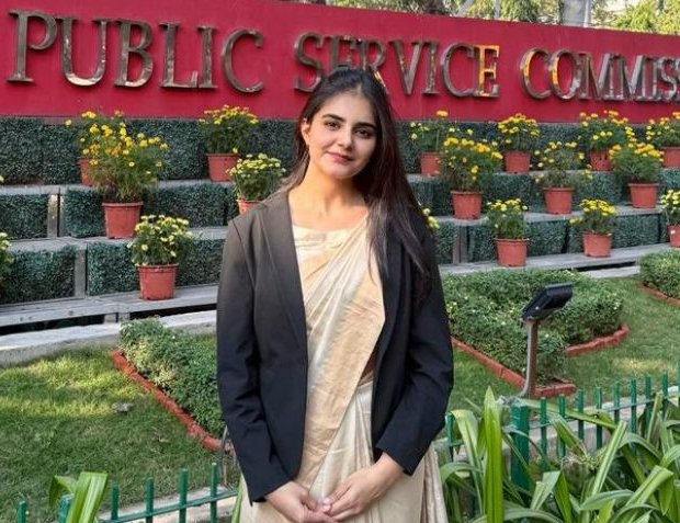यूपीएससी टॉपर शक्ति दुबे (फाइल फोटो) यूपीएससी टॉपर शक्ति दुबे (फाइल फोटो)