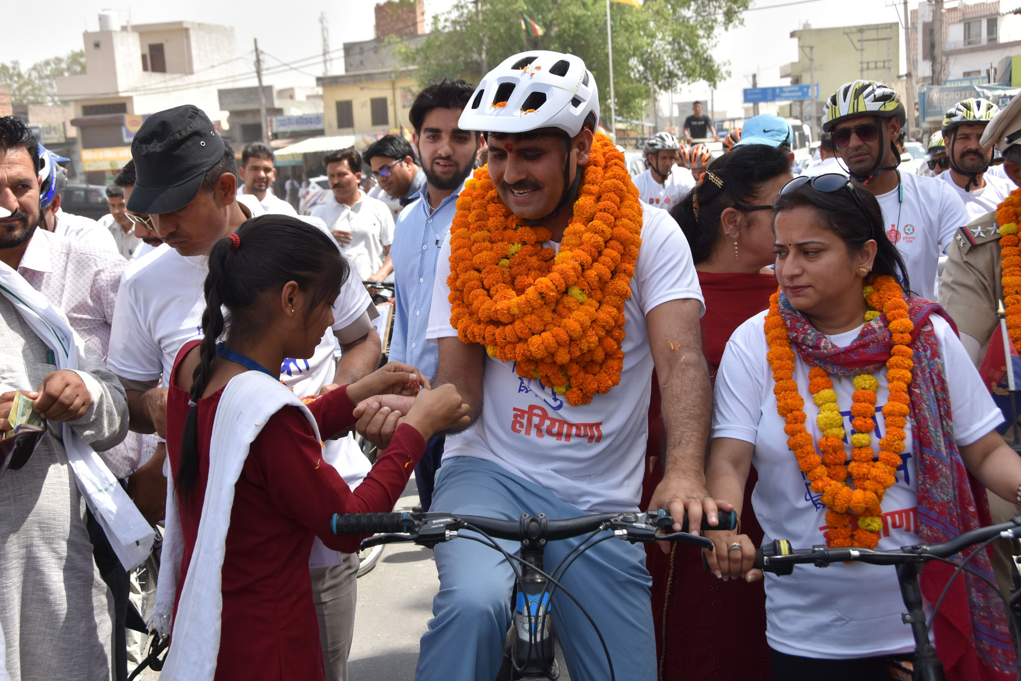 समारोह की झलकियां कैमरे की नजर से। समारोह की झलकियां कैमरे की नजर से।