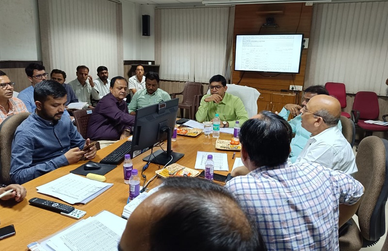 ग्वालियरः प्रबंध संचालक सिंघल ने की विद्युत वितरण व्यवस्था की समीक्षा ग्वालियरः प्रबंध संचालक सिंघल ने की विद्युत वितरण व्यवस्था की समीक्षा