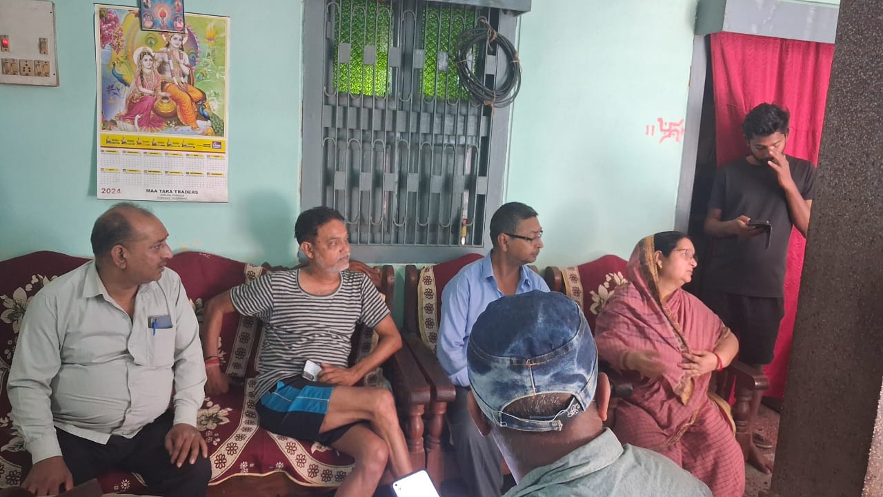 मनीष का शोकाकुल चाचा मनीष का शोकाकुल चाचा