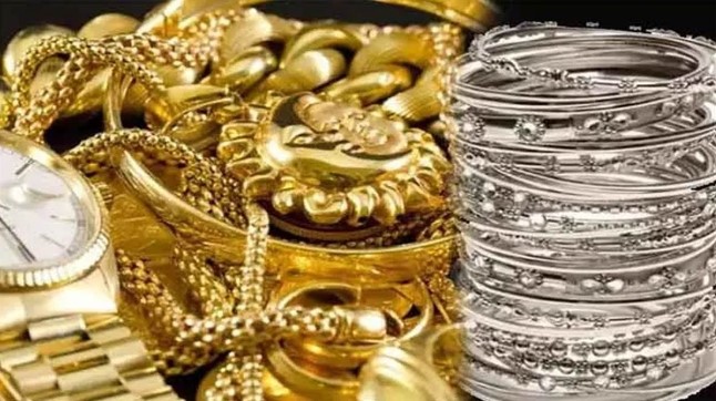 सर्राफा बाजार में सोना और चांदी की कीमत में मामूली गिरावट सर्राफा बाजार में सोना और चांदी की कीमत में मामूली गिरावट