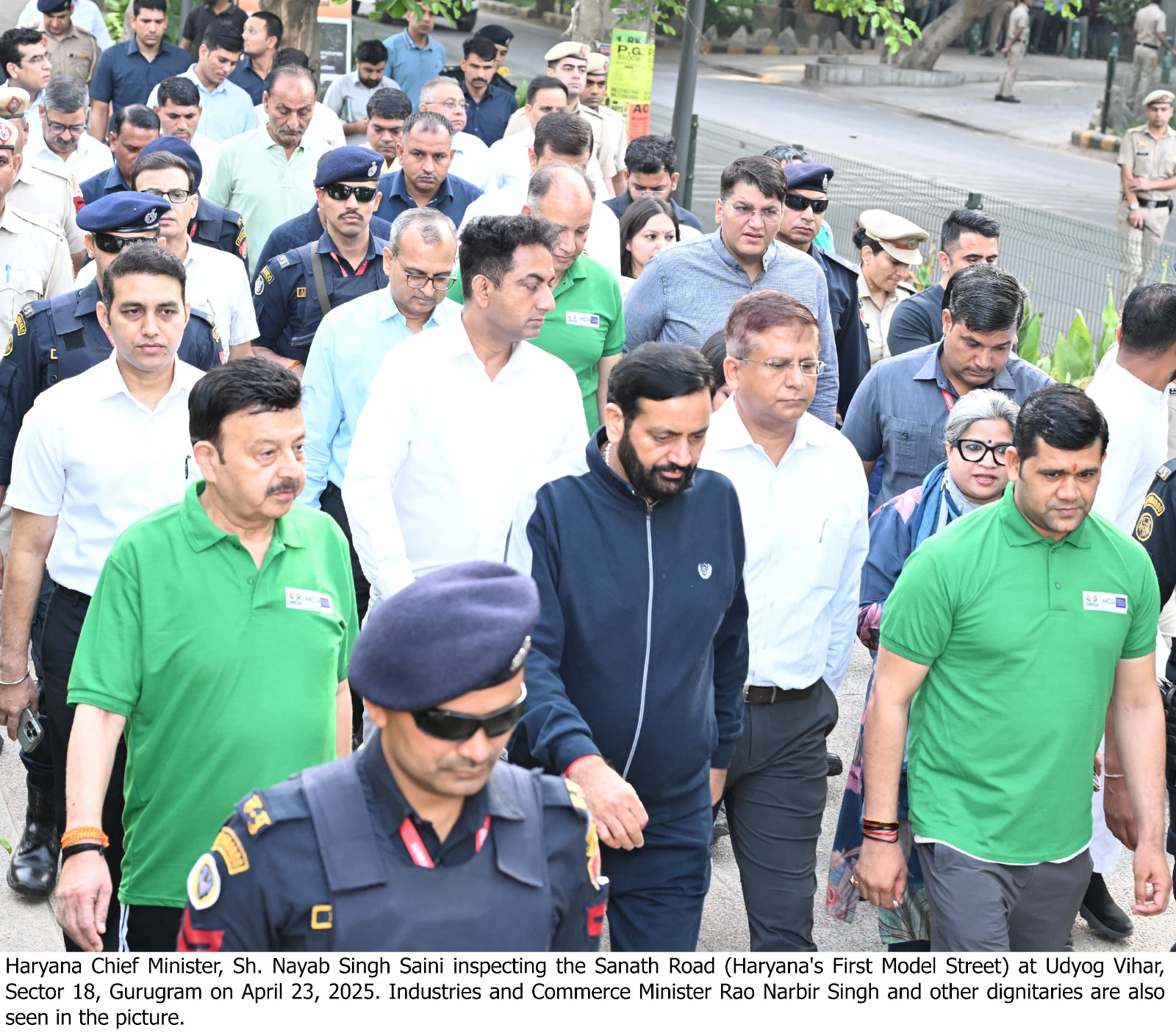 गुरुग्राम में सीएम ने किया हरियाणा की पहली ‘कम्प्लीट स्ट्रीट्स’ का उद्घाटन गुरुग्राम में सीएम ने किया हरियाणा की पहली ‘कम्प्लीट स्ट्रीट्स’ का उद्घाटन