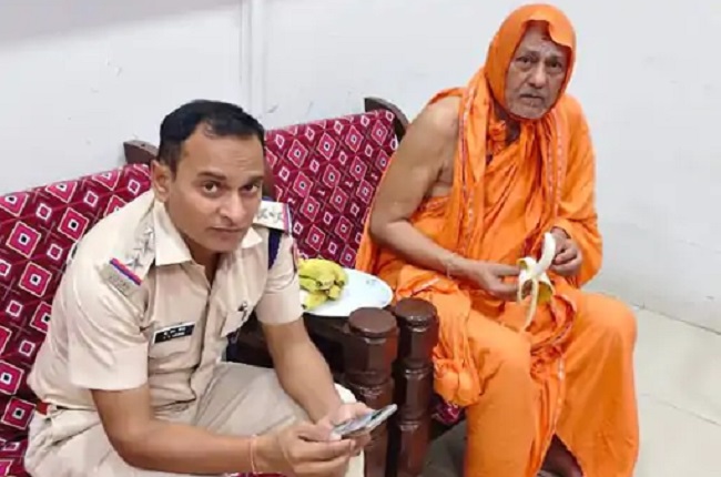 रामानंद संप्रदाय के लापता स्वामी रामनरेशाचार्य भुसावल में मिले रामानंद संप्रदाय के लापता स्वामी रामनरेशाचार्य भुसावल में मिले
