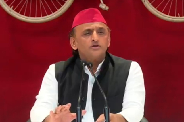 अखिलेश यादव (वीडियो से ली गयी फोटो) अखिलेश यादव (वीडियो से ली गयी फोटो)