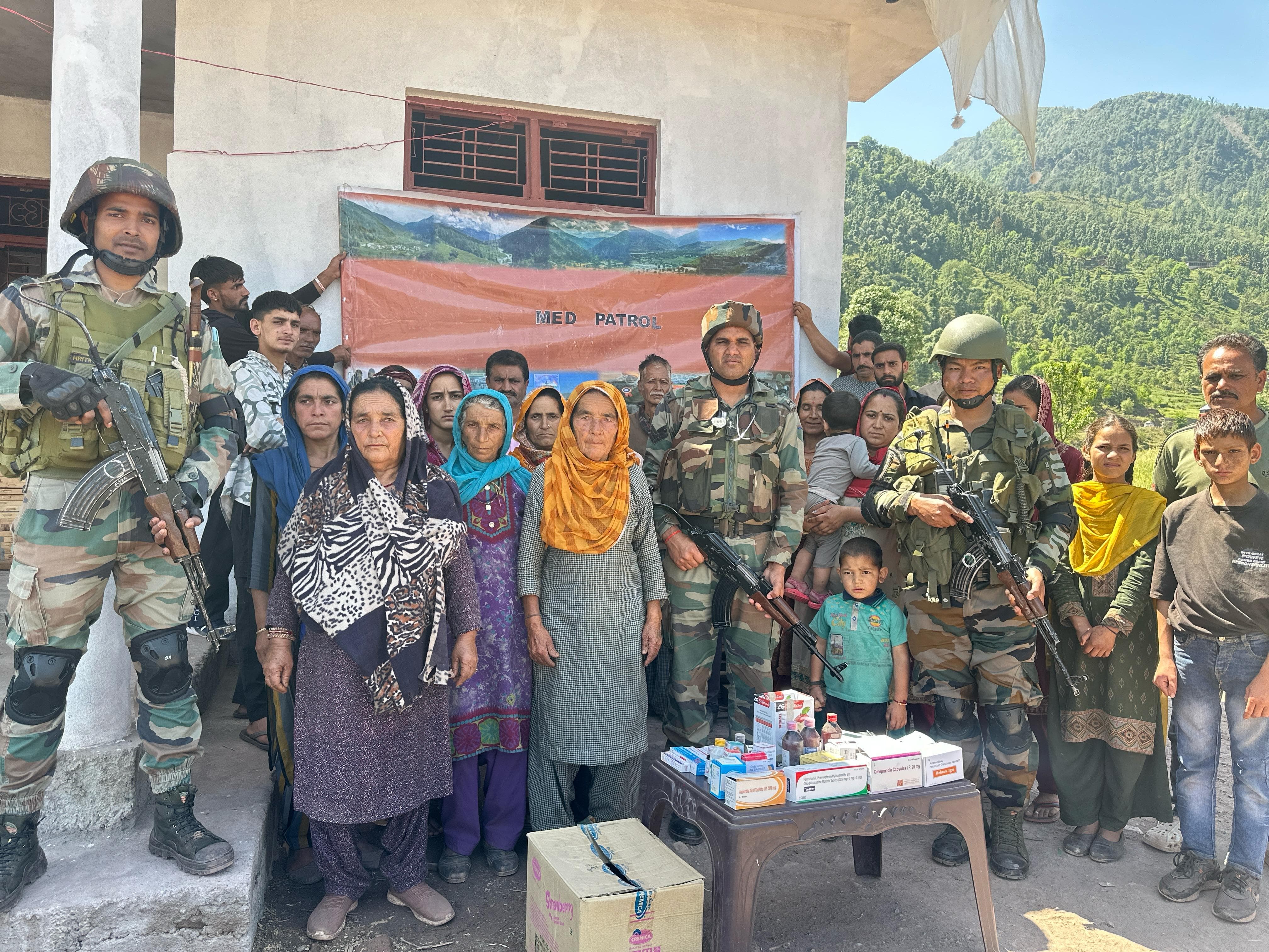 रियासी के सुदूर इलाके में चिकित्सा गश्ती की, वंचित ग्रामीणों तक पहुंचे स्वास्थ्य सुविधा रियासी के सुदूर इलाके में चिकित्सा गश्ती की, वंचित ग्रामीणों तक पहुंचे स्वास्थ्य सुविधा