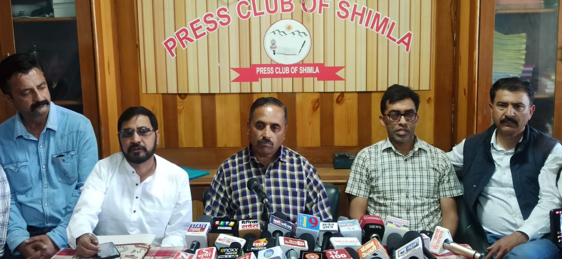 प्राथमिक शिक्षक संघ की प्रेस वार्ता प्राथमिक शिक्षक संघ की प्रेस वार्ता