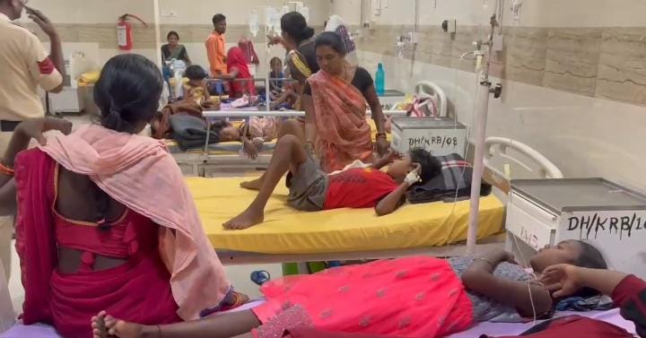 अस्पताल में चल रहे मरीजों का इलाज अस्पताल में चल रहे मरीजों का इलाज