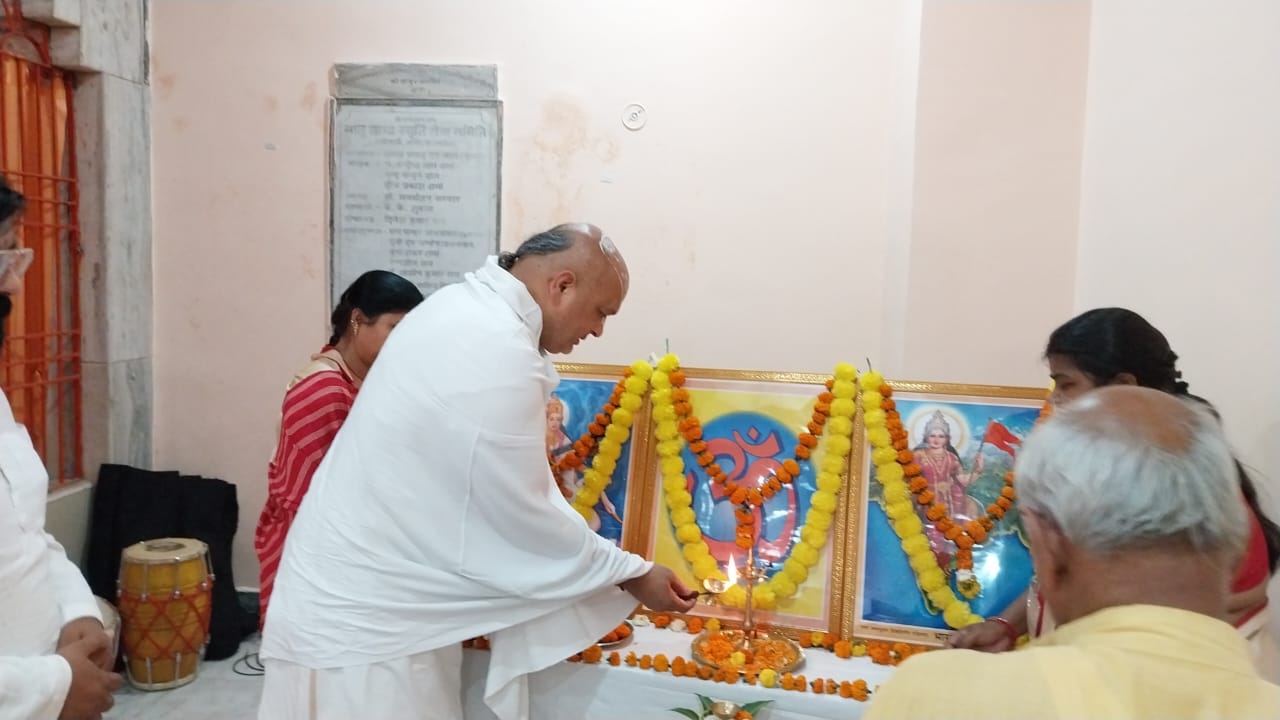 विद्या भारती बच्चों को मूल संस्कार देने में लगी है : राजकुमार दास विद्या भारती बच्चों को मूल संस्कार देने में लगी है : राजकुमार दास