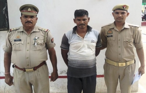 गिरफ्तार अभियुक्त गिरफ्तार अभियुक्त