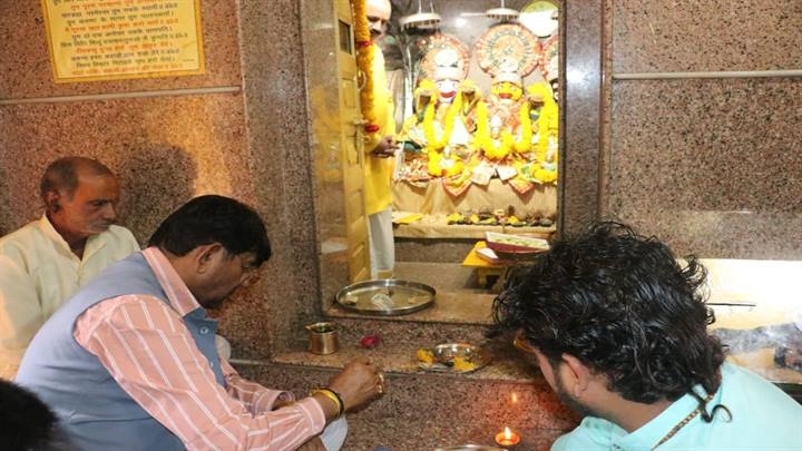 विदिशाः प्रभारी मंत्री पटेल ने मानौरा पहुंचकर भगवान स्वामी जगदीश मंदिर में की पूजा-अर्चना विदिशाः प्रभारी मंत्री पटेल ने मानौरा पहुंचकर भगवान स्वामी जगदीश मंदिर में की पूजा-अर्चना