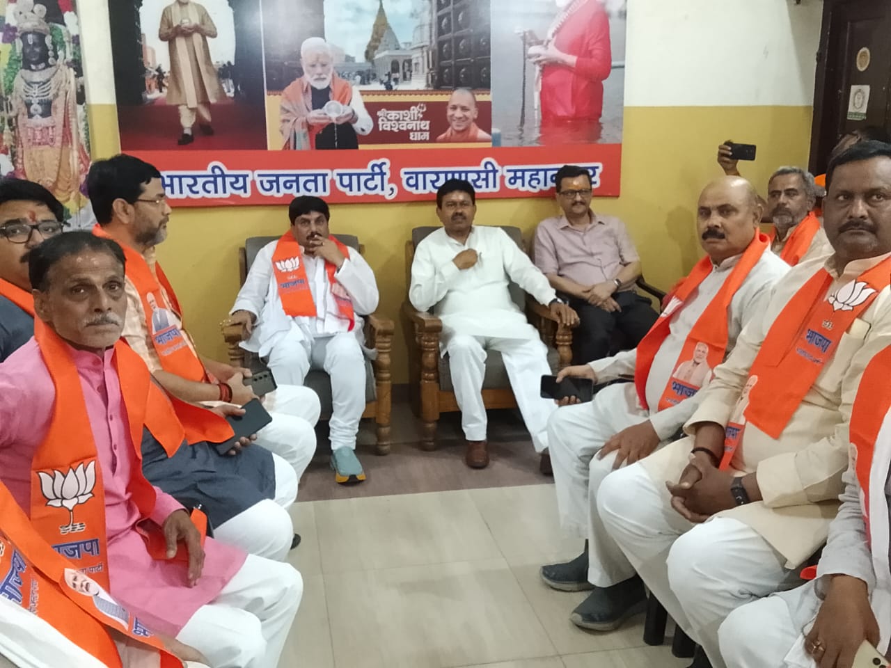 ‘मन की बात’ कार्यक्रम में पूर्व केंद्रीय गृह राज्यमंत्री अजय मिश्र ‘मन की बात’ कार्यक्रम में पूर्व केंद्रीय गृह राज्यमंत्री अजय मिश्र