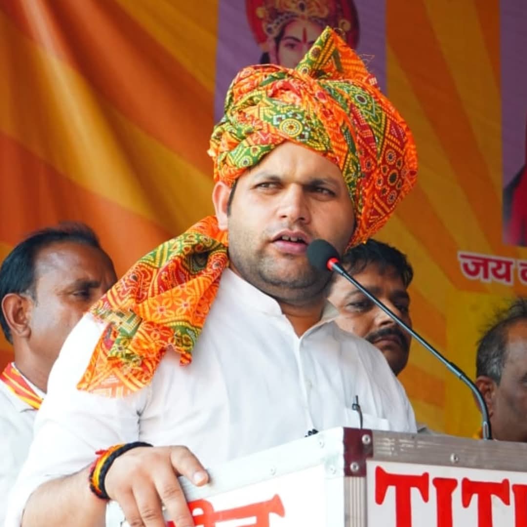 हरियाणा सरकार में राज्य मंत्री खेल गौतम संबोधित करते हुए हरियाणा सरकार में राज्य मंत्री खेल गौतम संबोधित करते हुए