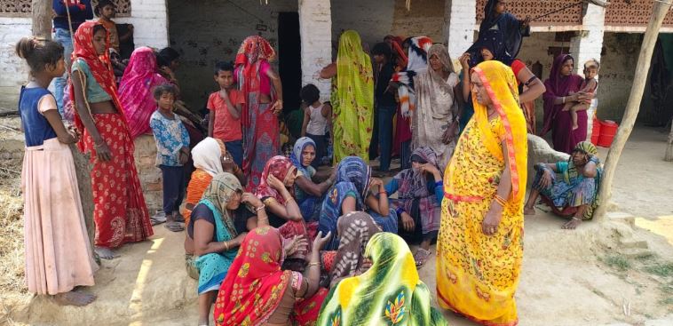राेते बिलखते परिजन राेते बिलखते परिजन