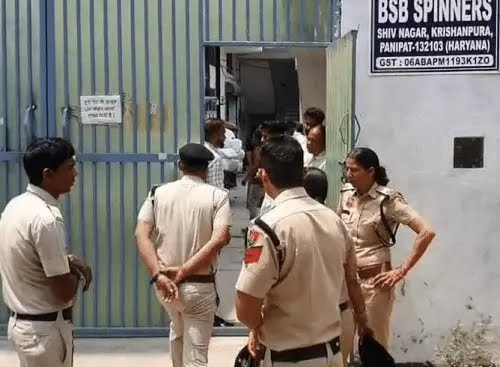 पानीपत नगर निगम फैक्ट्री को सील करने की कार्रवाई करते हुए पानीपत नगर निगम फैक्ट्री को सील करने की कार्रवाई करते हुए