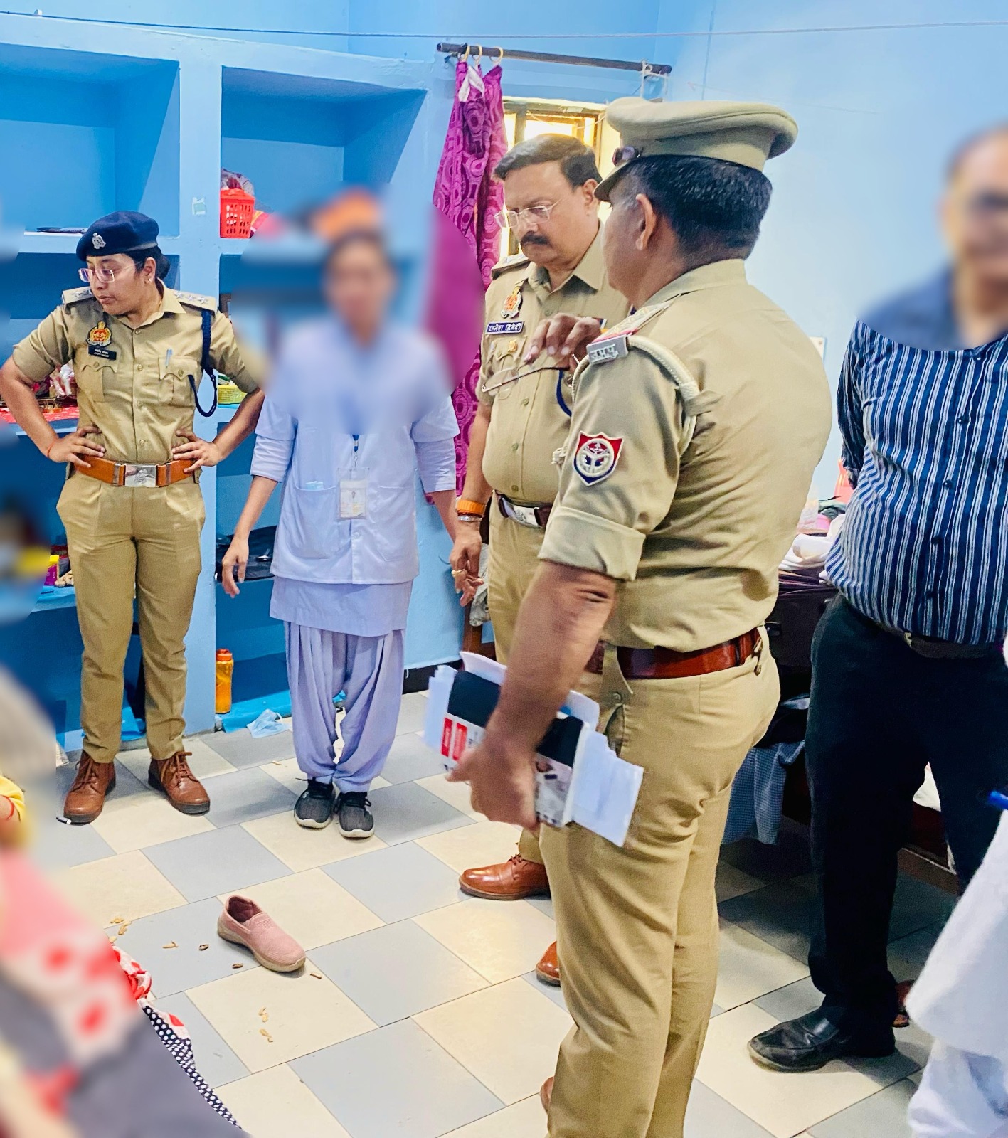 मौका मुआयना करते एसपी मौका मुआयना करते एसपी