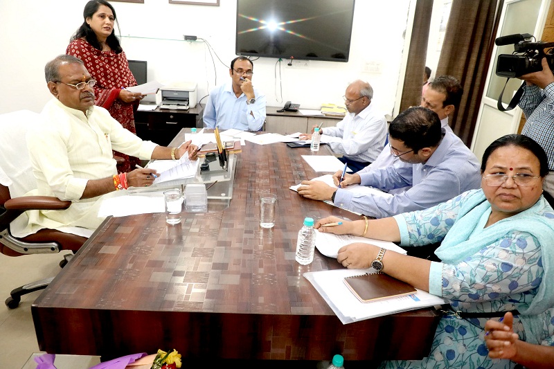 मध्यप्रदेश राज्य सामान्य वर्ग कल्याण आयोग की हुई बैठक मध्यप्रदेश राज्य सामान्य वर्ग कल्याण आयोग की हुई बैठक