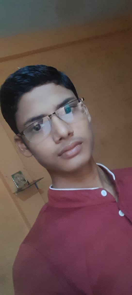मृतक छात्र अरविंद की फ़ाइल फोटो मृतक छात्र अरविंद की फ़ाइल फोटो