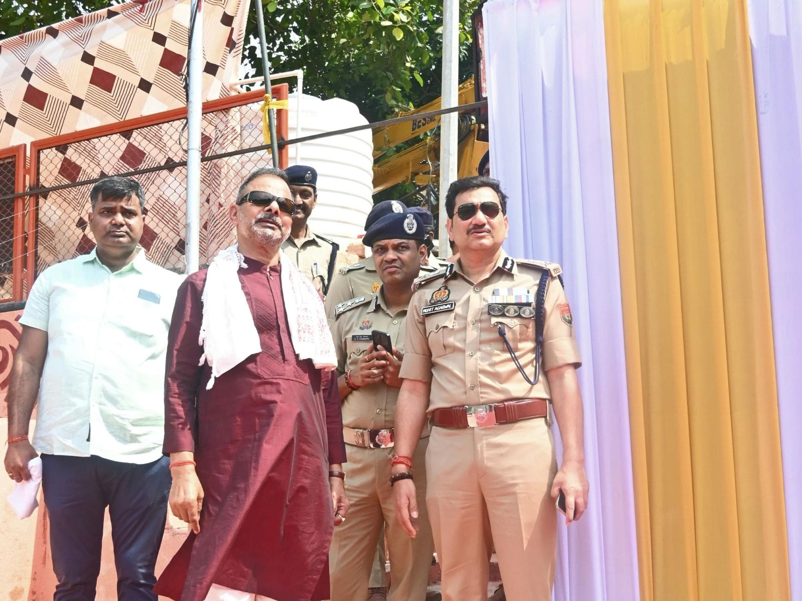कार्यक्रम स्थल पर पुलिस कमिश्नर कार्यक्रम स्थल पर पुलिस कमिश्नर