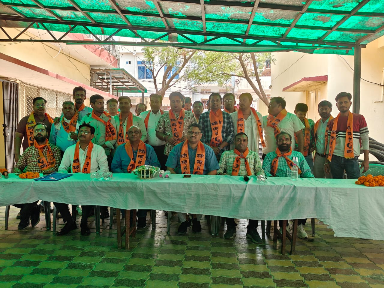 सौ कर्मचारियों ने भारतीय मजदूर संघ विद्युत में की नई सदस्यता ग्रहण की सौ कर्मचारियों ने भारतीय मजदूर संघ विद्युत में की नई सदस्यता ग्रहण की