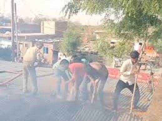 मंदसौर में दाे जगह आगजनी मंदसौर में दाे जगह आगजनी