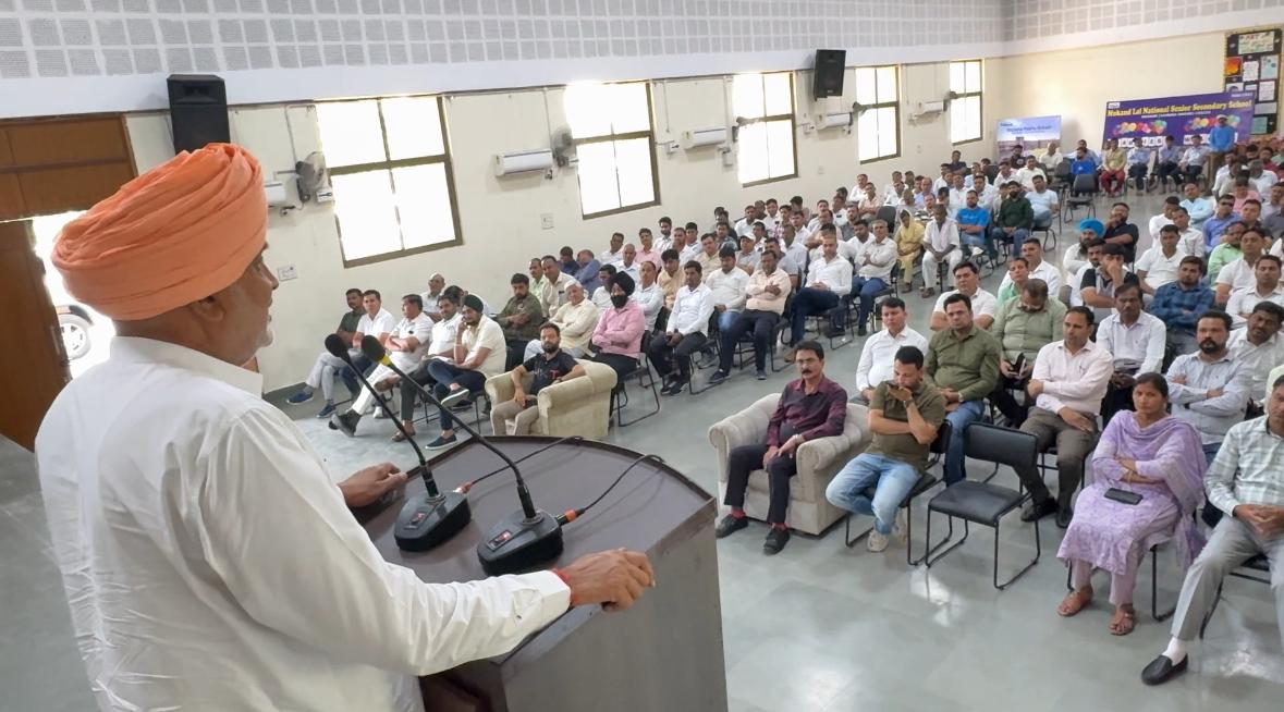 कार्यक्रम के दौरान कृषि मंत्री श्याम सिंह राणा रादौर में कार्यक्रम के दौरान कृषि मंत्री श्याम सिंह राणा रादौर में
