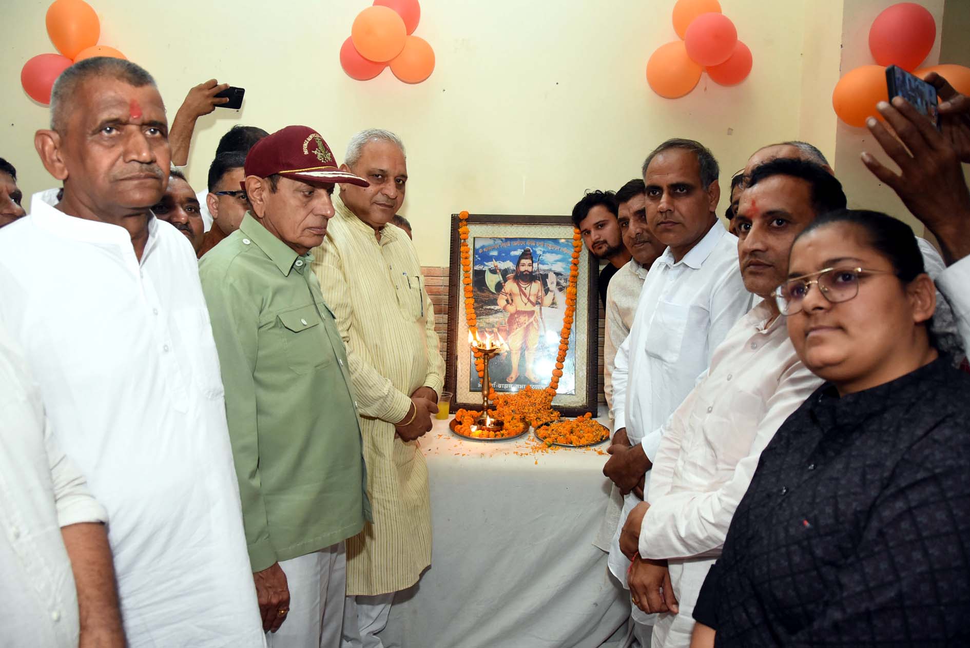भगवान परशुराम जन्मोत्सव के अवसर पर आयोजित कार्यक्रम में उपस्थित कैबिनेट मंत्री रणबीर गंगवा। भगवान परशुराम जन्मोत्सव के अवसर पर आयोजित कार्यक्रम में उपस्थित कैबिनेट मंत्री रणबीर गंगवा।