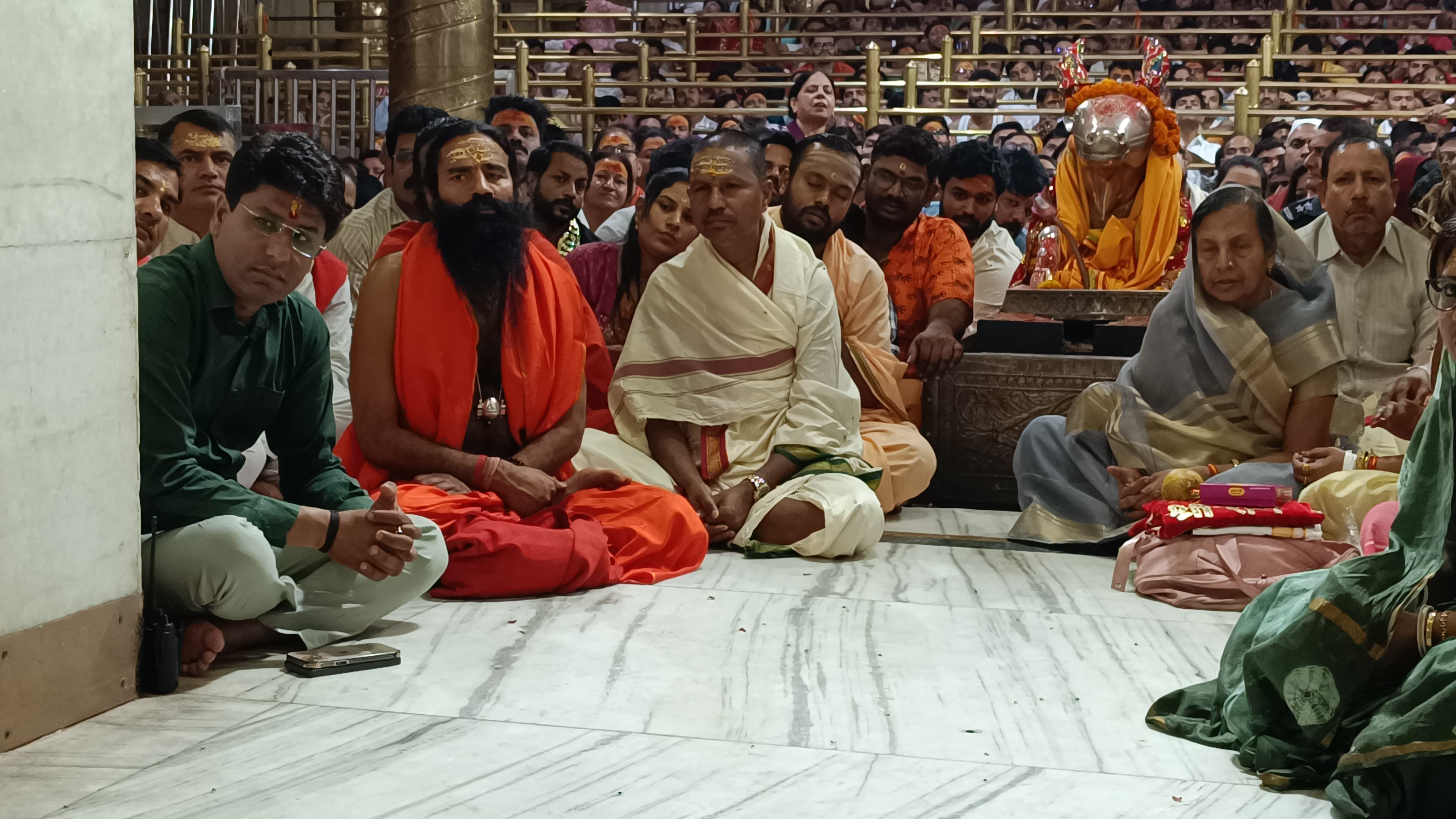 उज्जैन: बाबा रामदेव ने किए महाकाल दर्शन उज्जैन: बाबा रामदेव ने किए महाकाल दर्शन
