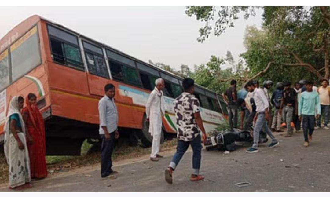 बस की टक्कर लगने से पति पत्नी की मौत बस की टक्कर लगने से पति पत्नी की मौत