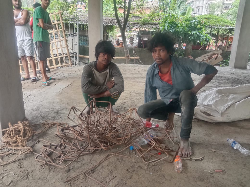 नशा के लिए चोरी करने वाले गिरफ्तार आदतन चोरों की तस्वीर। नशा के लिए चोरी करने वाले गिरफ्तार आदतन चोरों की तस्वीर।