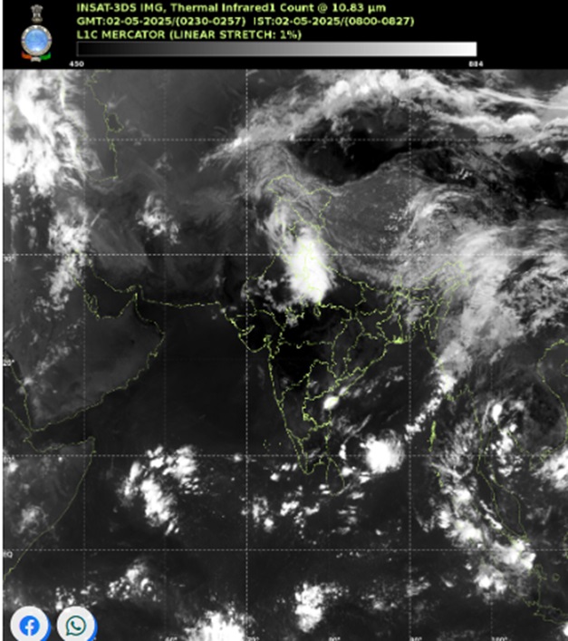 मौसम में हुए बदलाव की यह सेटेलाइट छवि भारत मौसम विज्ञान विभाग ने जारी की है। मौसम में हुए बदलाव की यह सेटेलाइट छवि भारत मौसम विज्ञान विभाग ने जारी की है।