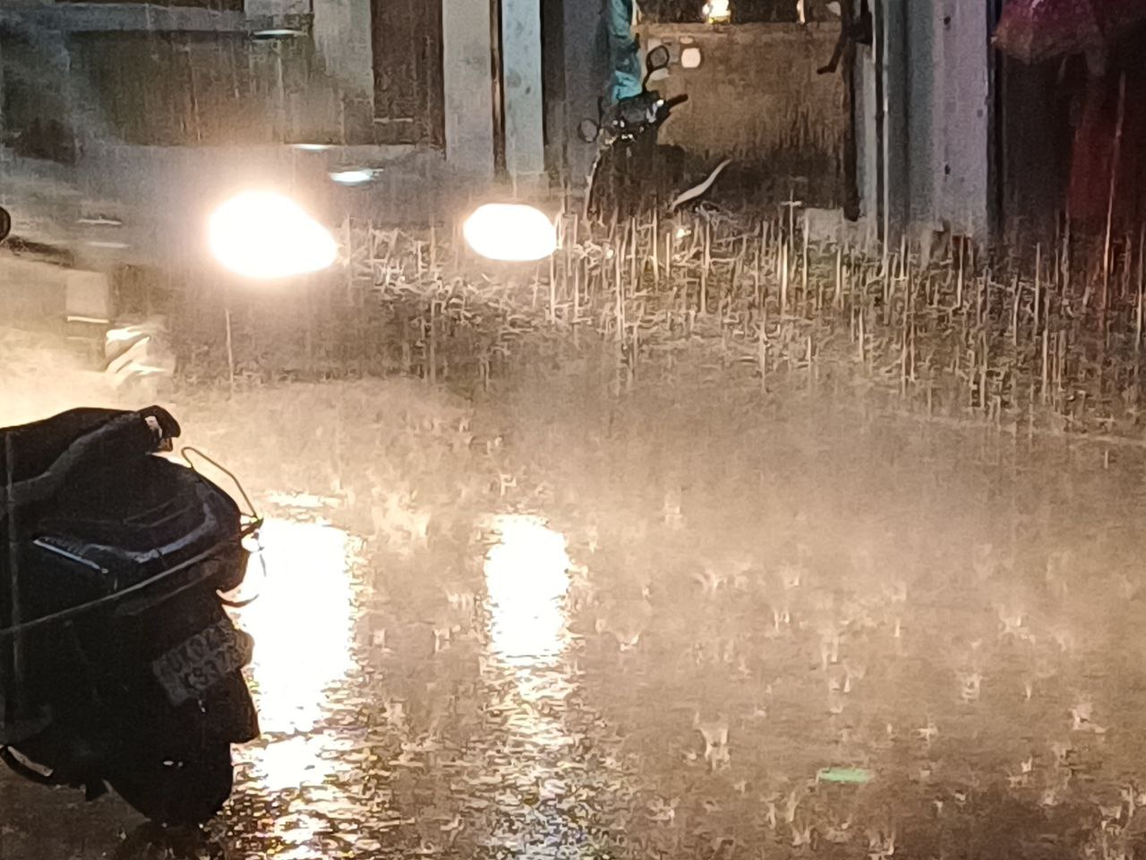हल्द्वानी में बारिश -़1 हल्द्वानी में बारिश -़1