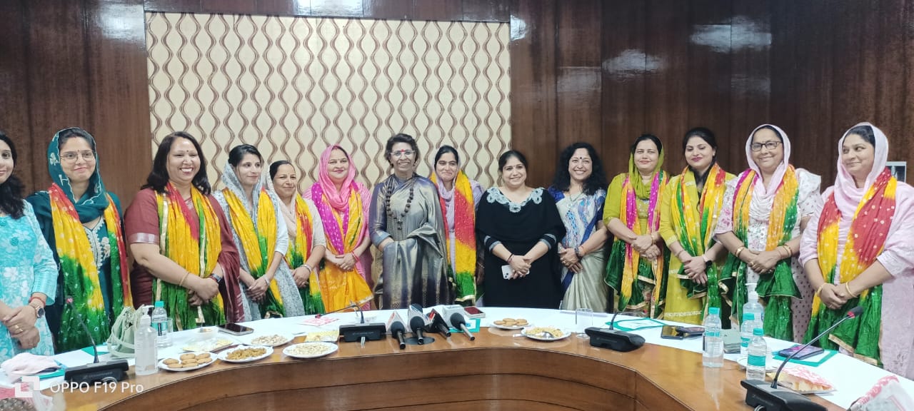 पलवल: महिलाओं को आत्मनिर्भर और अधिकारों के प्रति जागरूक करें - रेणु भाटिया पलवल: महिलाओं को आत्मनिर्भर और अधिकारों के प्रति जागरूक करें - रेणु भाटिया