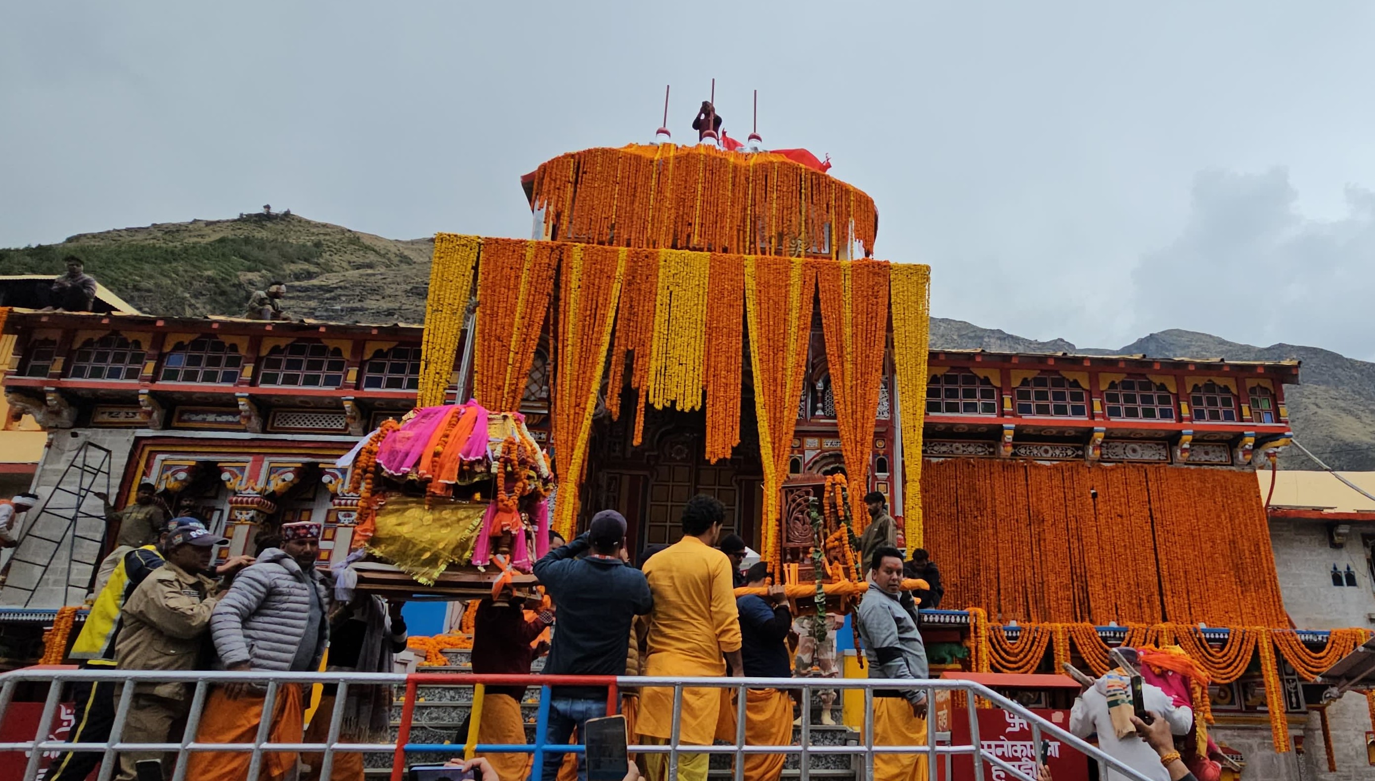 देव उत्सव डोलियां पहुंची बदरीनाथ धाम। देव उत्सव डोलियां पहुंची बदरीनाथ धाम।