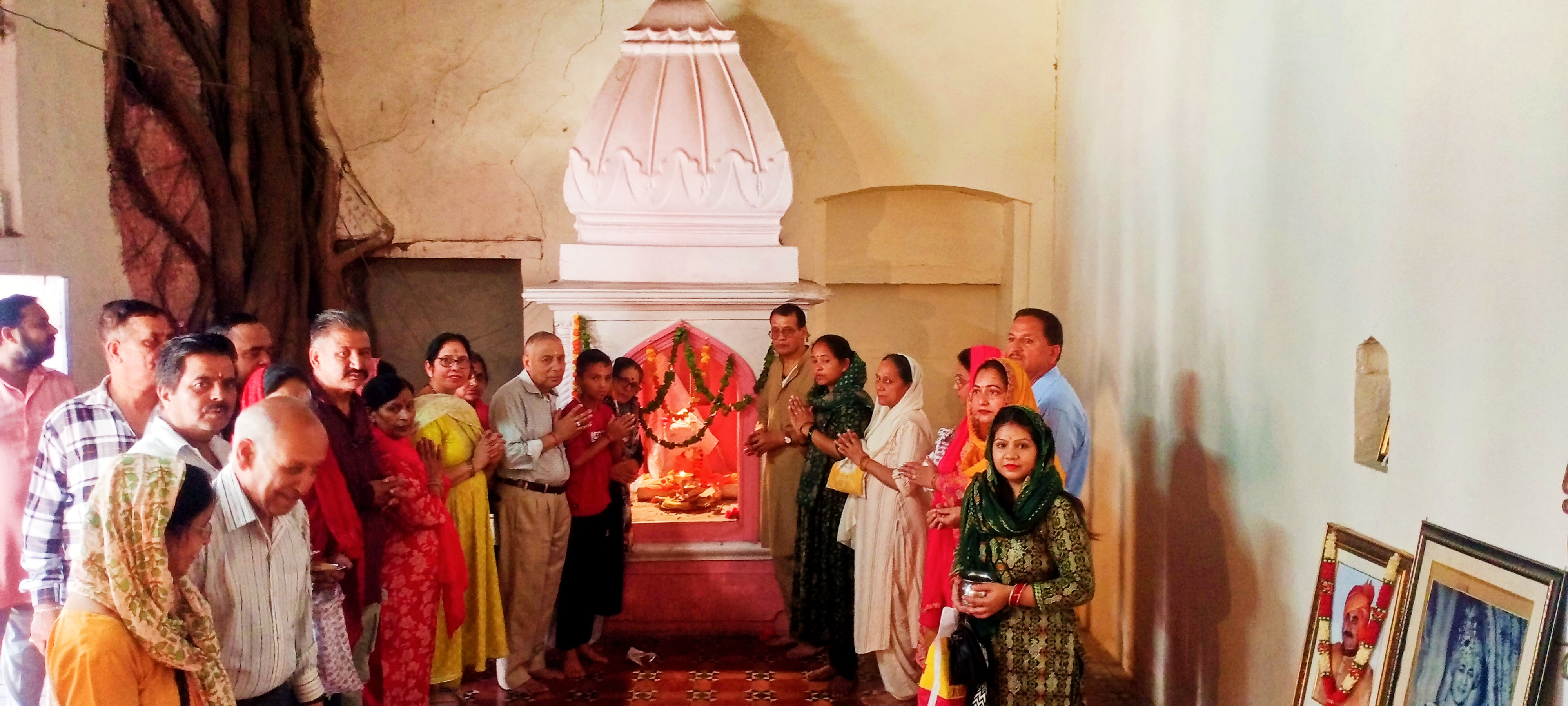 देव दर्शन हेतु आमजन के लिए खुले नाहन के शाही महल के कपा देव दर्शन हेतु आमजन के लिए खुले नाहन के शाही महल के कपा