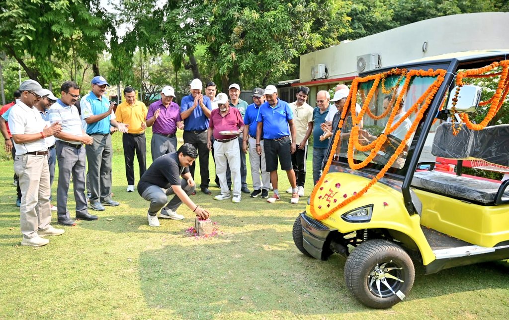 बीएलडब्ल्यू गोल्फ कोर्स को मिली आधुनिक गोल्फ कार्ट बीएलडब्ल्यू गोल्फ कोर्स को मिली आधुनिक गोल्फ कार्ट