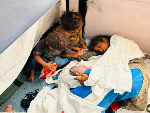 प्रसूता। प्रसूता।