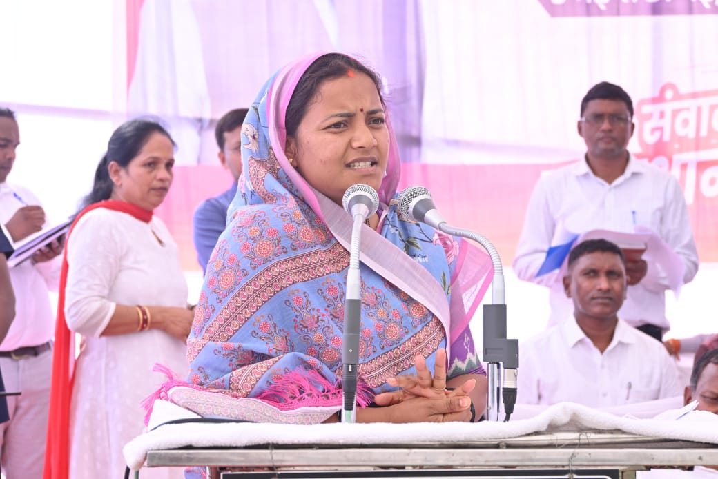 लक्ष्मी राजवाड़े। लक्ष्मी राजवाड़े।