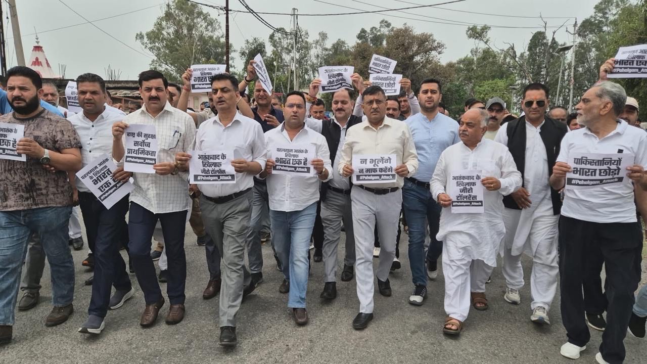 पाकिस्तानी नागरिकों को तत्काल वापस भेजने की मांग की-विबोध गुप्ता पाकिस्तानी नागरिकों को तत्काल वापस भेजने की मांग की-विबोध गुप्ता