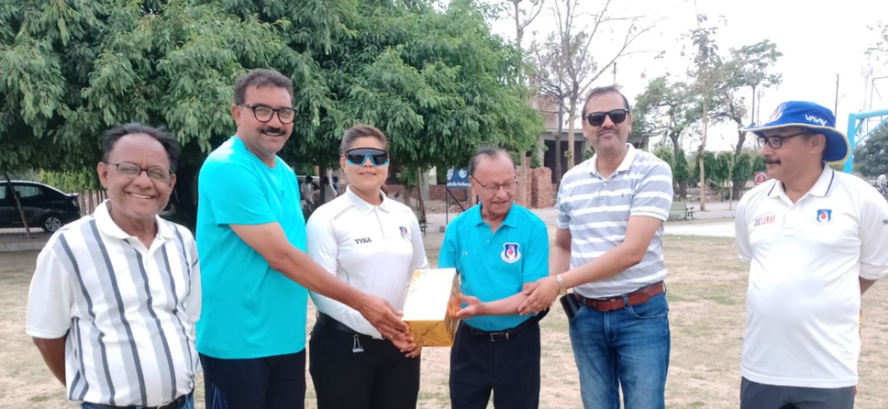 आईएफटीएम यूनिवर्सिटी ग्राउंड पर आयोजित अंडर-19 इंटर डिस्ट्रिक्ट क्रिकेट लीग जारी आईएफटीएम यूनिवर्सिटी ग्राउंड पर आयोजित अंडर-19 इंटर डिस्ट्रिक्ट क्रिकेट लीग जारी