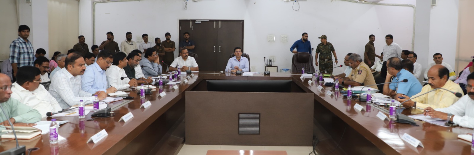 All agencies should be alert to deal with the disaster All agencies should be alert to deal with the disaster