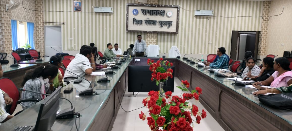 कार्यशाला। कार्यशाला।