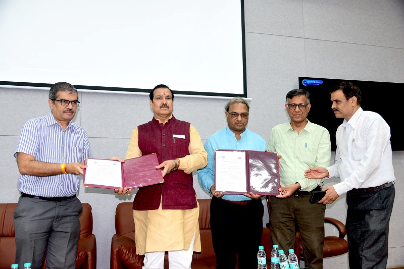 मप्रः संत शिरोमणि रविदास ग्लोबल स्किल पार्क एवं एनआईटीटीटीआर के बीच हुआ एमओयू मप्रः संत शिरोमणि रविदास ग्लोबल स्किल पार्क एवं एनआईटीटीटीआर के बीच हुआ एमओयू