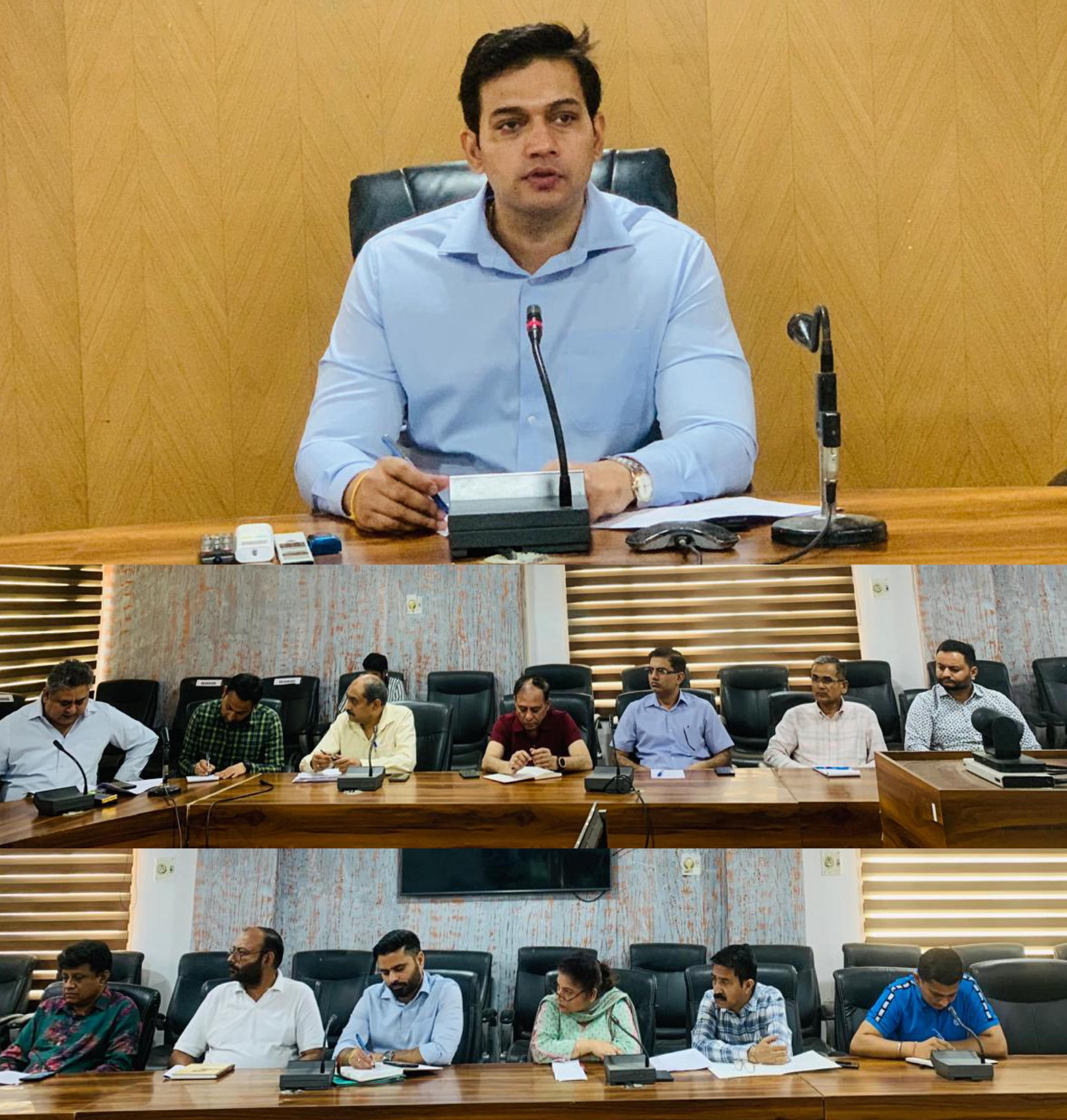 DC Kathua chairs district road safety meeting, calls for public awareness towards traffic safety rules